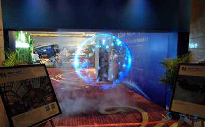 霧屏成像，又叫霧幕成像，是一種全新的空氣成像設(shè)備